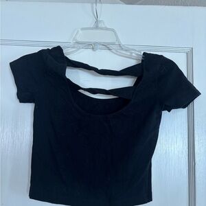 Charlotte Russe Black Short Sleeve Twist-Back Cutout Crop Top